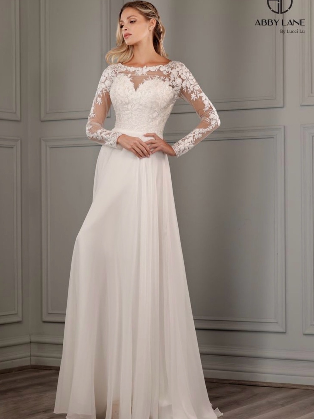 Ivory Lace Long-Sleeve A-Line Wedding Dress